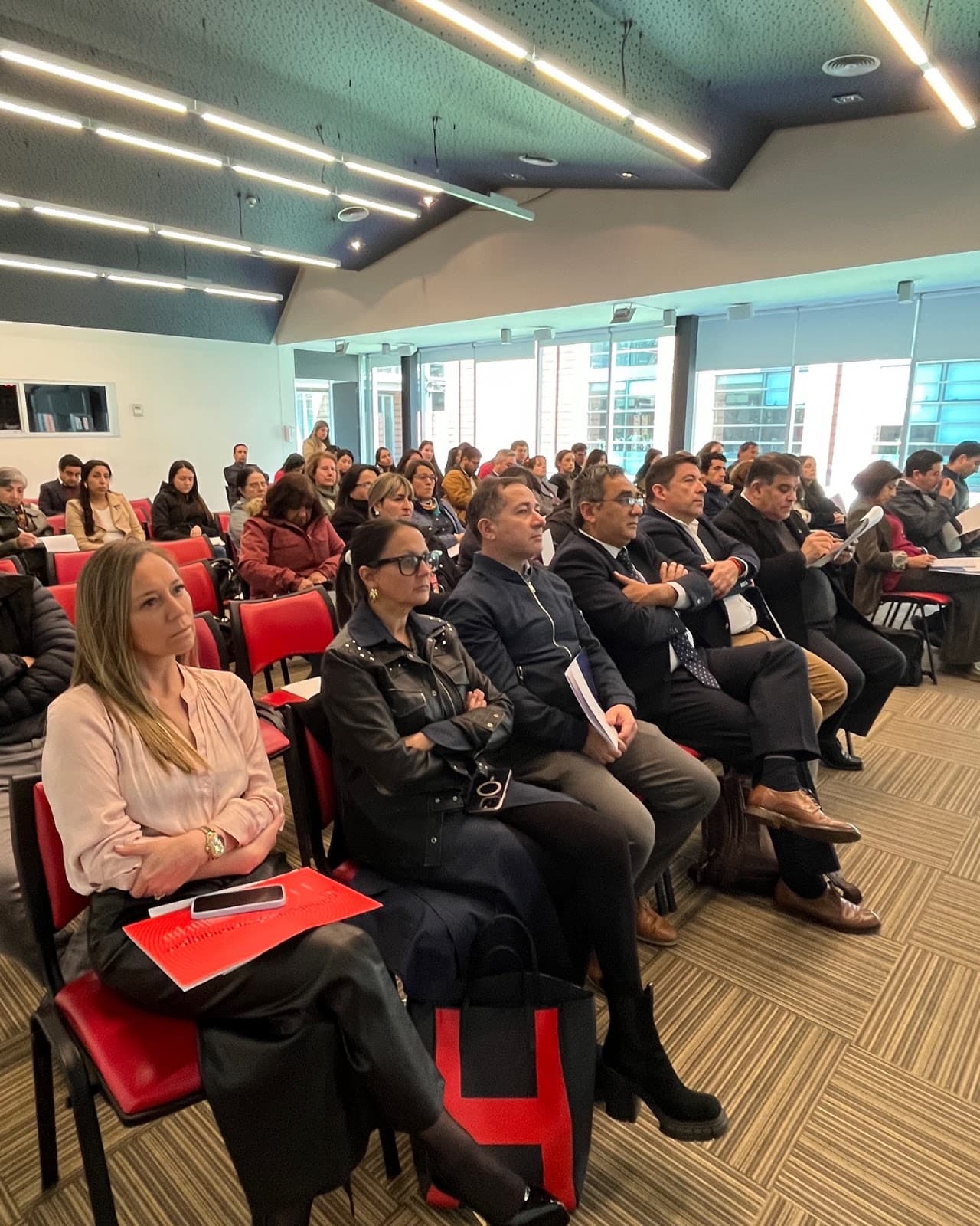 Seminario de RedcolBiobío abordó normativa escolar y protocolos de Ley Aula Segura