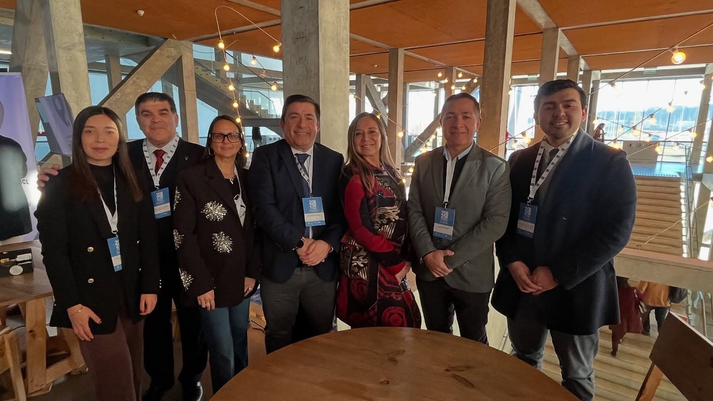 Desde RedcolBiobío participamos en la Cumbre de las Regiones 2025: "Descentralizar para Avanzar"