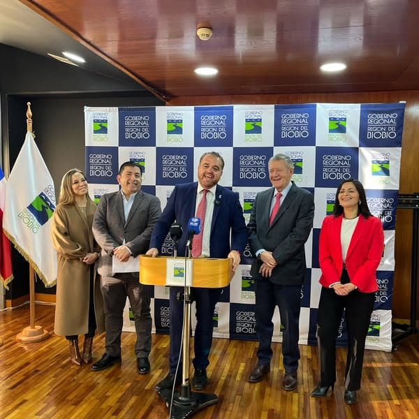RedcolBiobío se suma al lanzamiento de la Cumbre de las Regiones 2025 y promueve concurso literario escolar